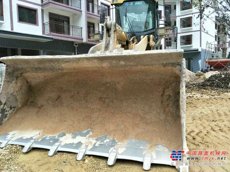 贵州出售转让二手6800小时2012年徐工LW500KL装载机