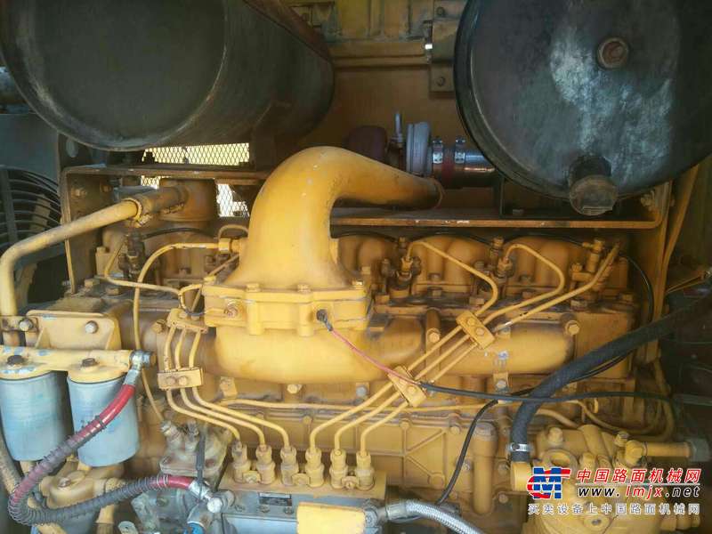 山东出售转让二手2000小时2014年山工SEM652B装载机