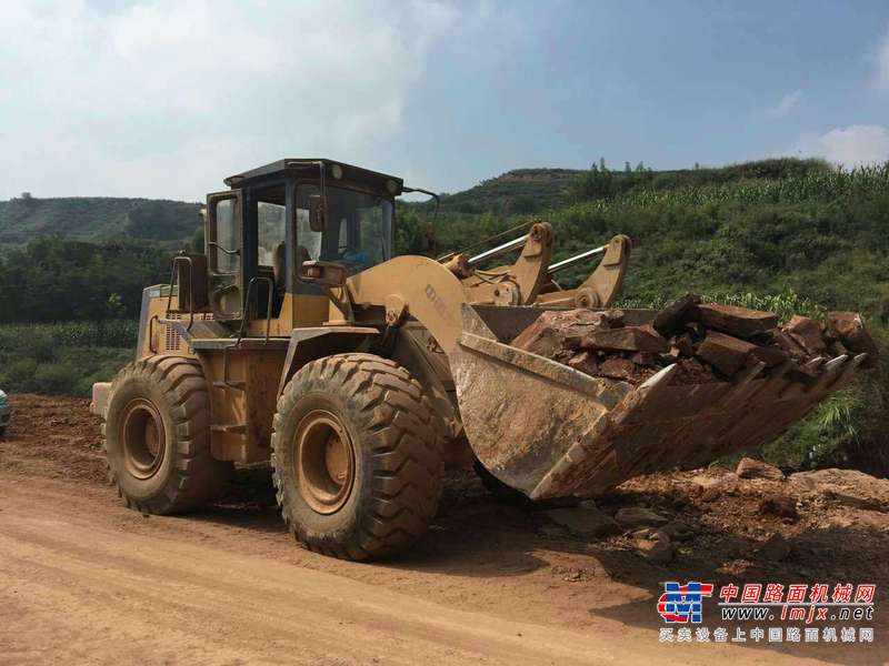 山西出售转让二手6000小时2009年龙工ZL50D装载机