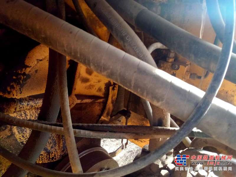 黑龙江出售转让二手4000小时2013年柳工CLG855装载机
