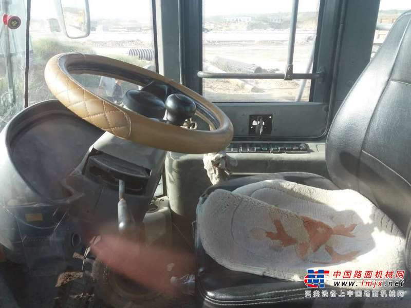 陕西出售转让二手4000小时2011年临工LG953装载机
