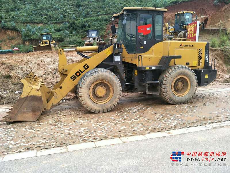云南出售转让二手4000小时2013年临工LG933L装载机