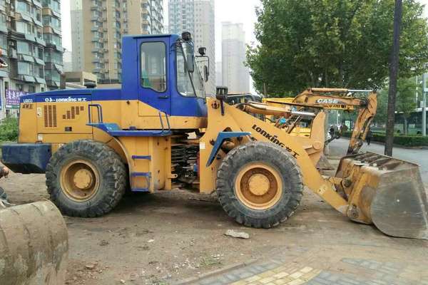 河北出售转让二手3600小时2010年龙工LG833装载机