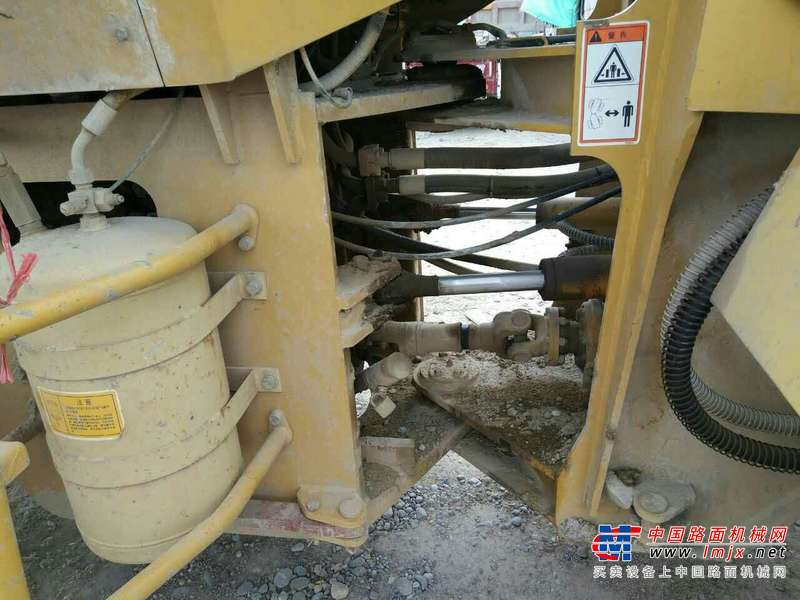甘肃出售转让二手2000小时2009年柳工CLG836装载机