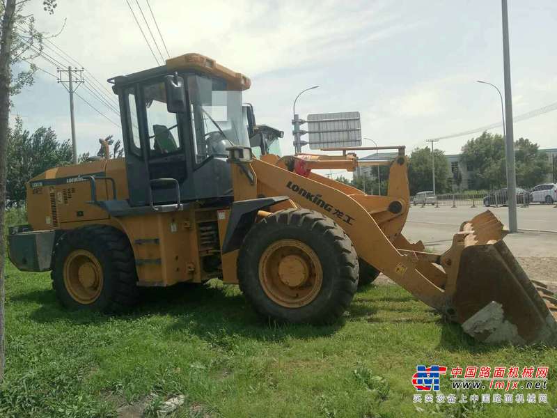 辽宁出售转让二手8000小时2011年龙工LG833B装载机
