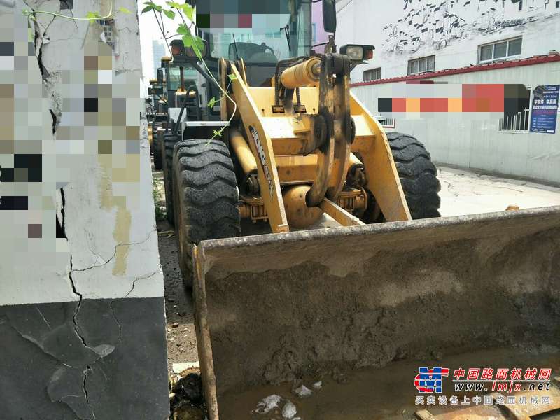 河北出售转让二手8000小时2011年徐工LW300F装载机