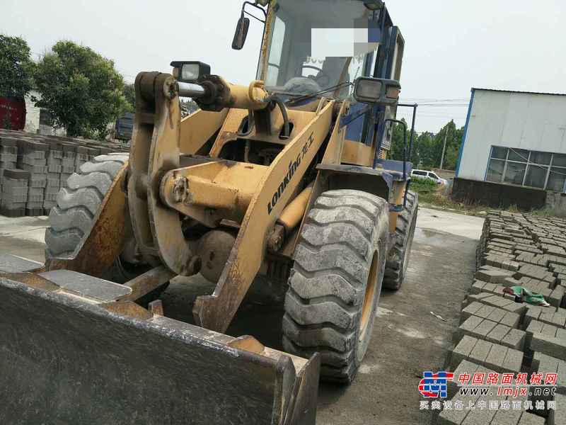 山东出售转让二手6000小时2006年龙工LG833装载机