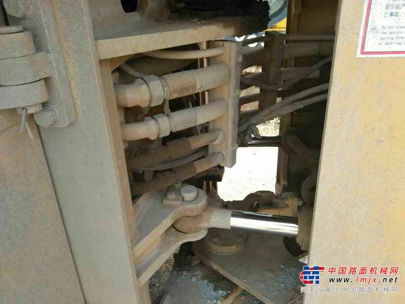 河北出售转让二手3500小时2011年龙工LG833B装载机