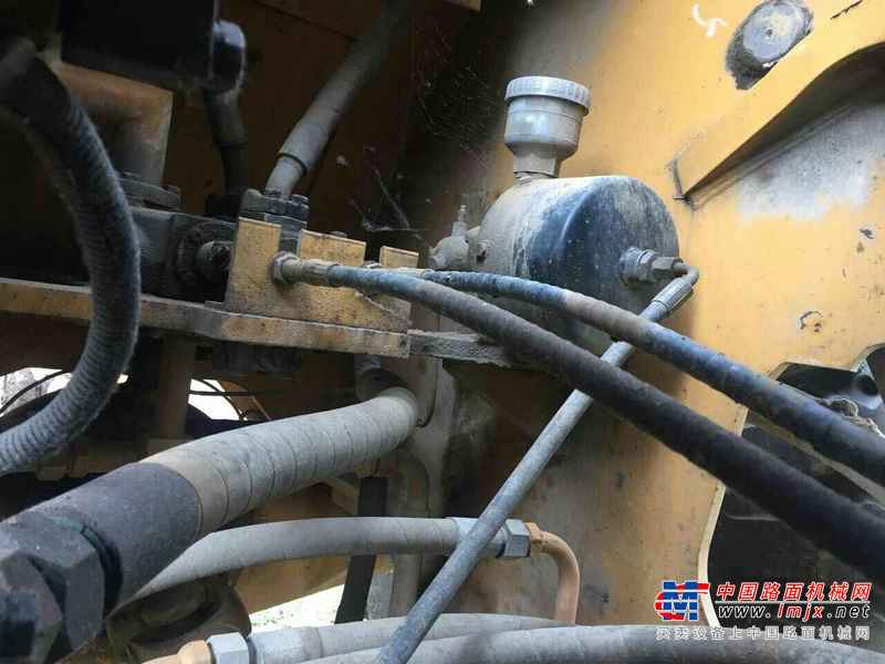 辽宁出售转让二手3000小时2010年龙工LG835B装载机
