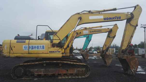 山西出售转让二手11000小时2006年小松PC220挖掘机