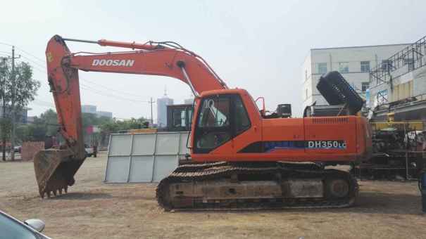 山西出售转让二手9500小时2009年斗山DH300LC挖掘机