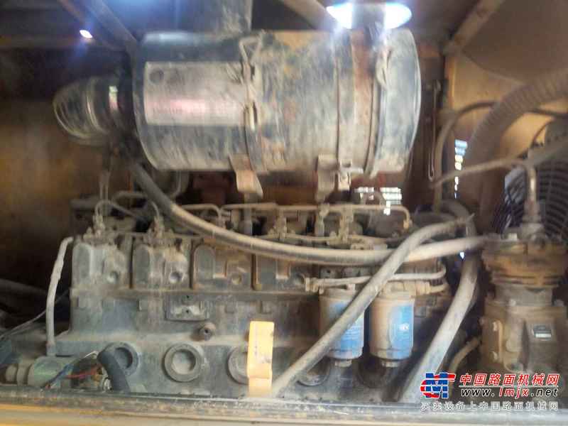 河北出售转让二手4000小时2012年龙工LG833B装载机