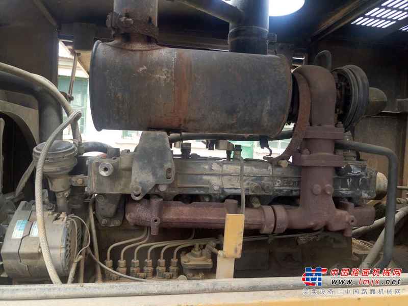 河北出售转让二手2000小时2009年龙工LG833装载机