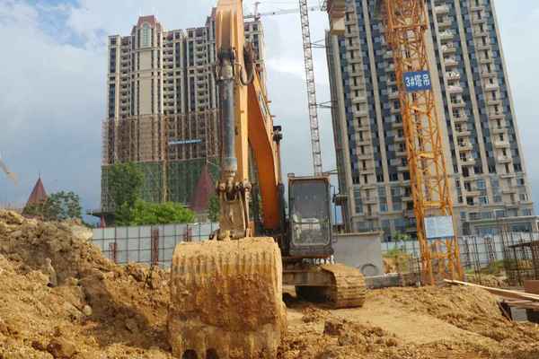 江西出售转让二手5200小时2013年三一重工SY215C挖掘机