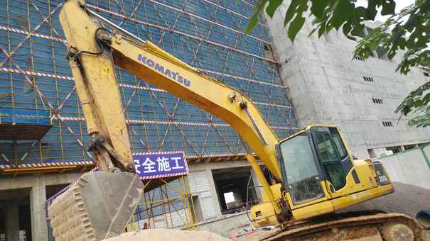 江西出售转让二手9200小时2010年小松PC200挖掘机