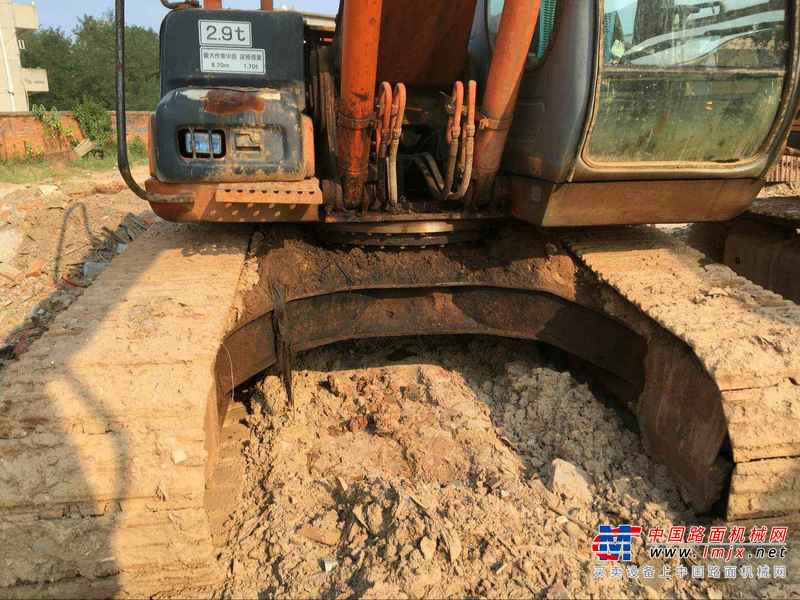 江西出售转让二手15600小时2004年日立ZX200挖掘机