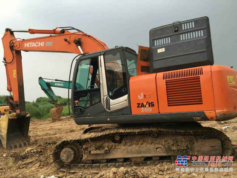 江西出售转让二手6200小时2010年日立ZX200挖掘机