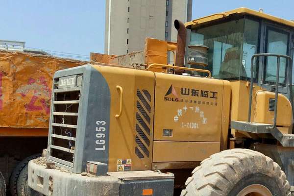 陕西出售转让二手5600小时2010年临工LG953装载机