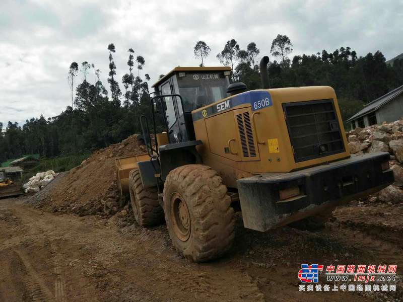 云南出售转让二手3291小时2014年山工SEM650B装载机