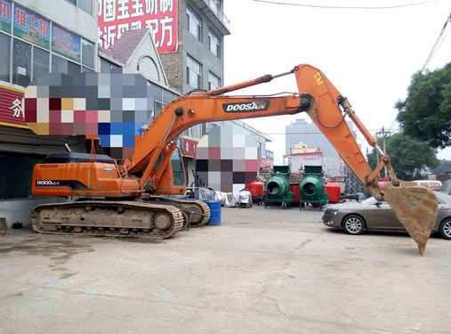 山西出售转让二手5500小时2011年斗山DH300LC挖掘机