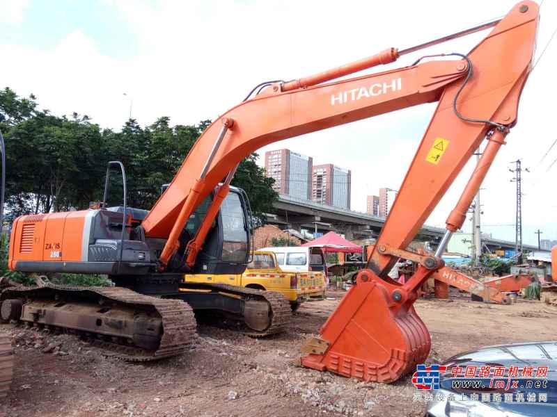 云南出售转让二手7888小时2011年日立ZX250H挖掘机
