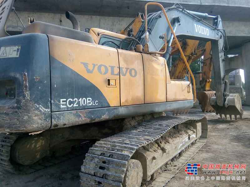 贵州出售转让二手8900小时2009年沃尔沃EC210B挖掘机