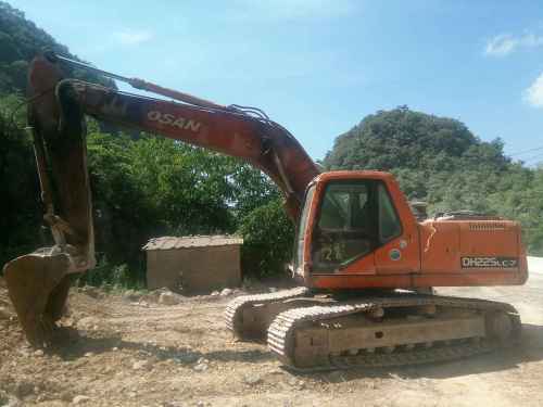 贵州出售转让二手20000小时2008年斗山DH225挖掘机