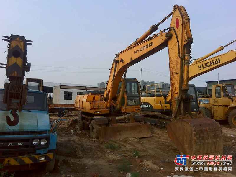 山西出售转让二手10000小时2008年现代R210挖掘机