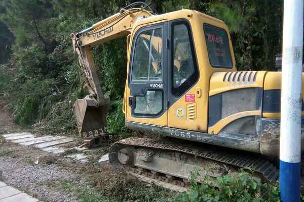 贵州出售转让二手8700小时2009年玉柴YC85挖掘机