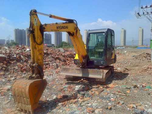 山西出售转让二手7000小时2013年现代R60挖掘机