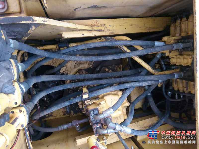 贵州出售转让二手7800小时2010年小松PC240挖掘机