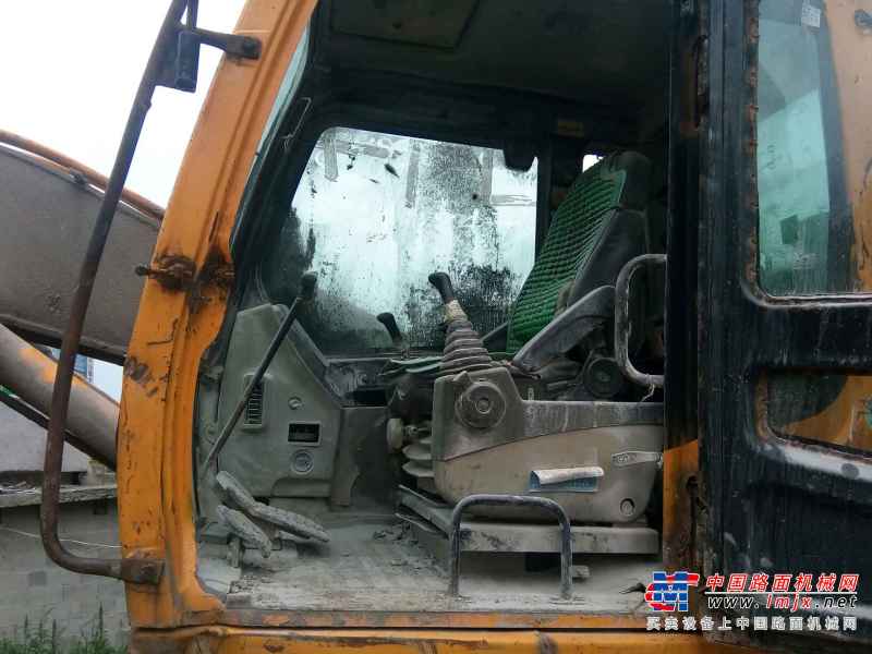 贵州出售转让二手14000小时2007年现代R215挖掘机