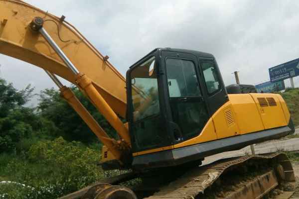 贵州出售转让二手3500小时2012年山重建机936C挖掘机