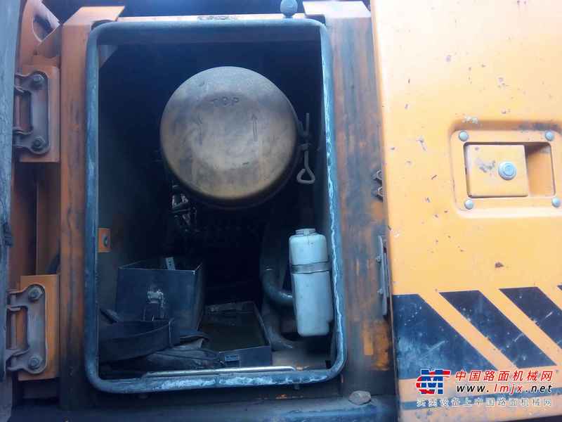 贵州出售转让二手8900小时2010年三一重工SY235挖掘机