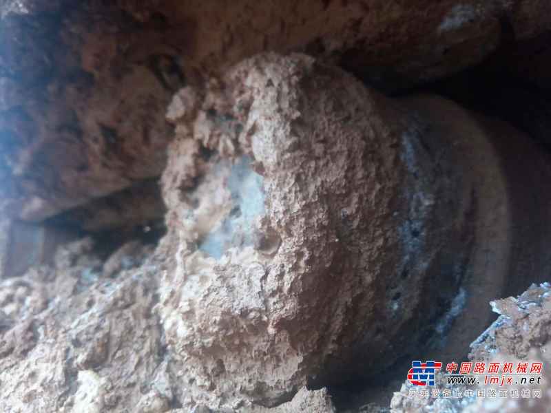 贵州出售转让二手6800小时2009年柳工CLG225C挖掘机