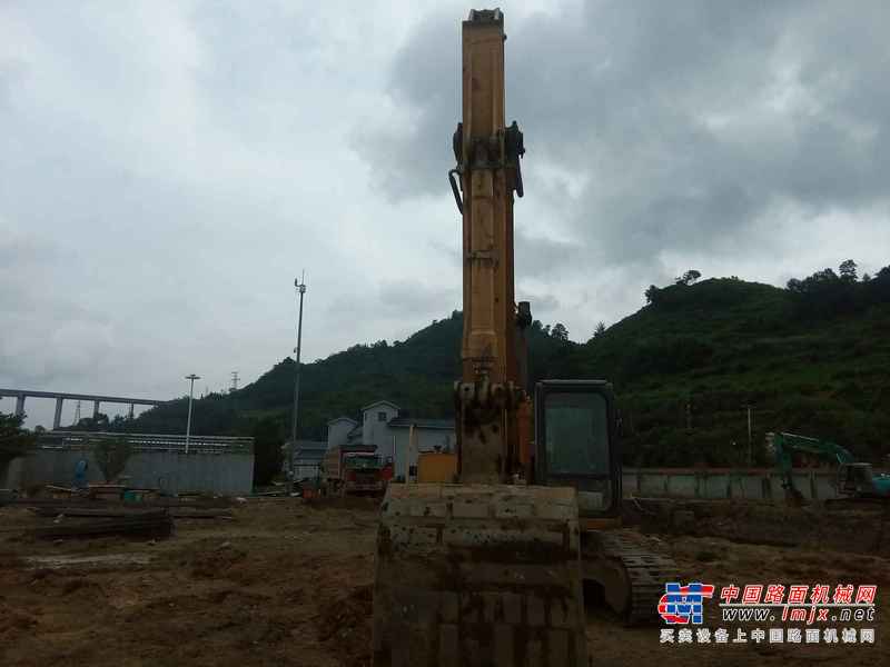 贵州出售转让二手9300小时2009年柳工CLG225C挖掘机