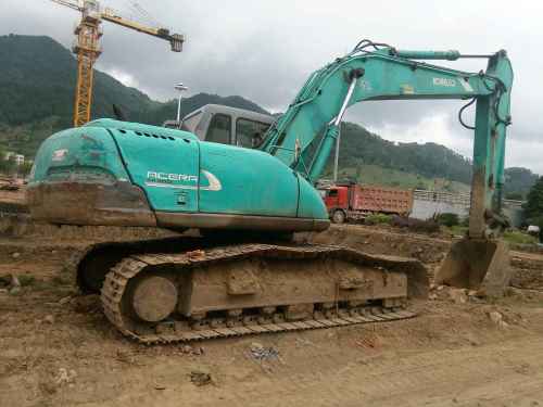 贵州出售转让二手19000小时2002年神钢SK200挖掘机
