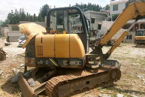 贵州出售转让二手3600小时2011年柳工CLG906C挖掘机