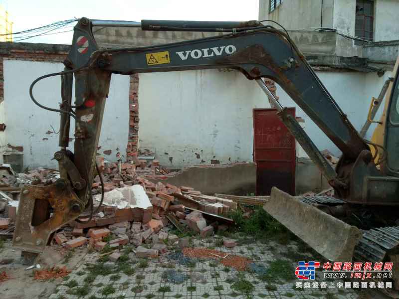 云南出售转让二手7000小时2009年沃尔沃EC55B挖掘机
