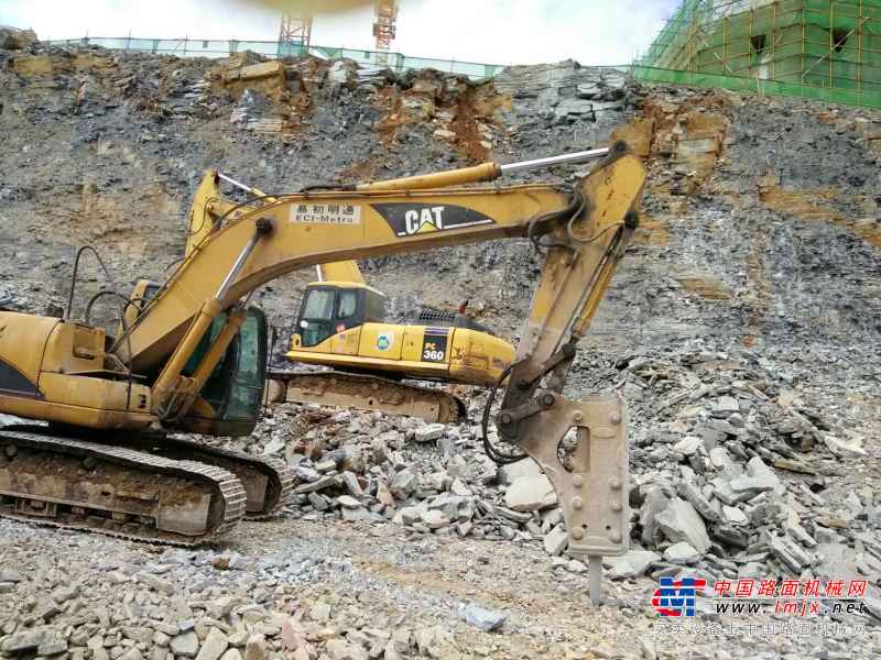 贵州出售转让二手10000小时2008年卡特彼勒320C挖掘机