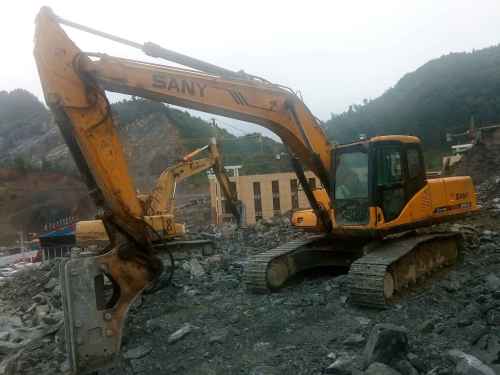 贵州出售转让二手84小时2010年三一重工SY215C挖掘机