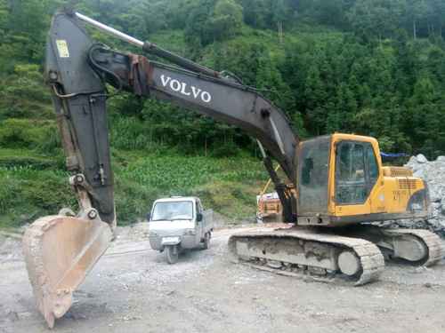 贵州出售转让二手12900小时2007年沃尔沃EC210B挖掘机