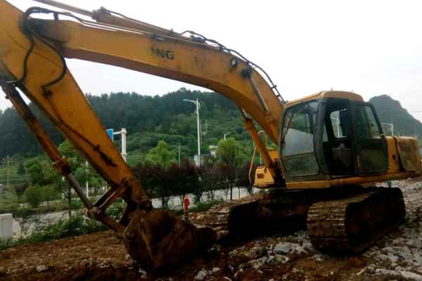 贵州出售转让二手12900小时2006年柳工205C挖掘机
