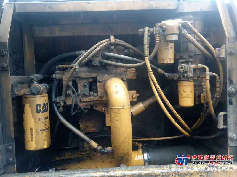 贵州出售转让二手14000小时2004年卡特彼勒330C挖掘机