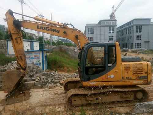 贵州出售转让二手7000小时2011年柳工CLG915D挖掘机