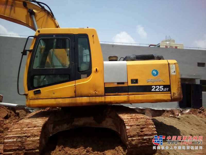 江西出售转让二手5974小时2008年现代R215挖掘机