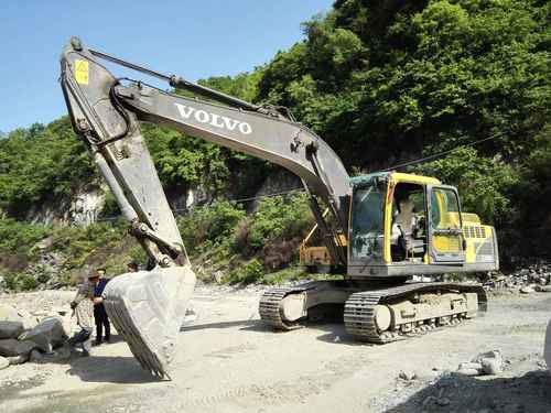 陕西出售转让二手4380小时2012年沃尔沃EC210B挖掘机