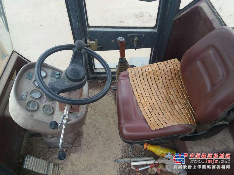 陕西出售转让二手1200小时2016年龙工LG826E装载机