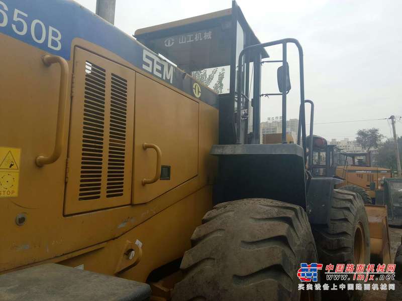 辽宁出售转让二手3500小时2012年山工SEM650装载机