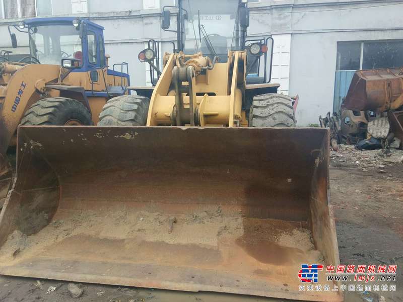 辽宁出售转让二手3500小时2012年山工SEM650装载机